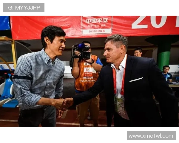 重庆队迎战富力队期待逆转局势争取主场胜利